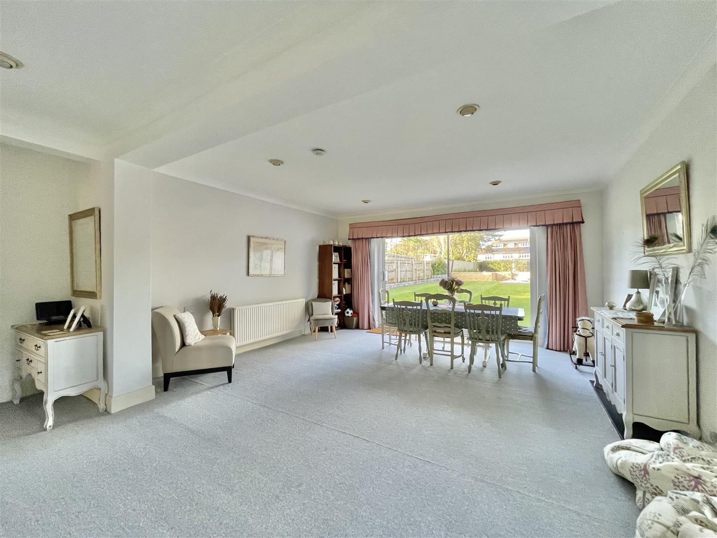 6 Bedroom House Canford Cliffs Avenue, Canford Cliffs